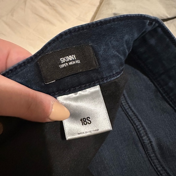 Express High Rise Skinny Jeans - Picture 2 of 3